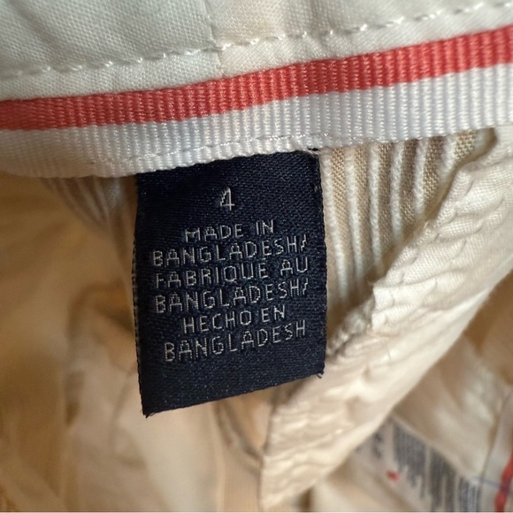 Tommy Hilfiger | Tan / White Seersucker Striped Shorts | Sz 4 - Picture 7 of 7